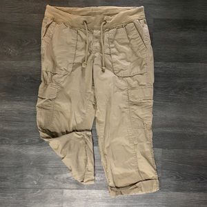 Old navy women’s cargo capris